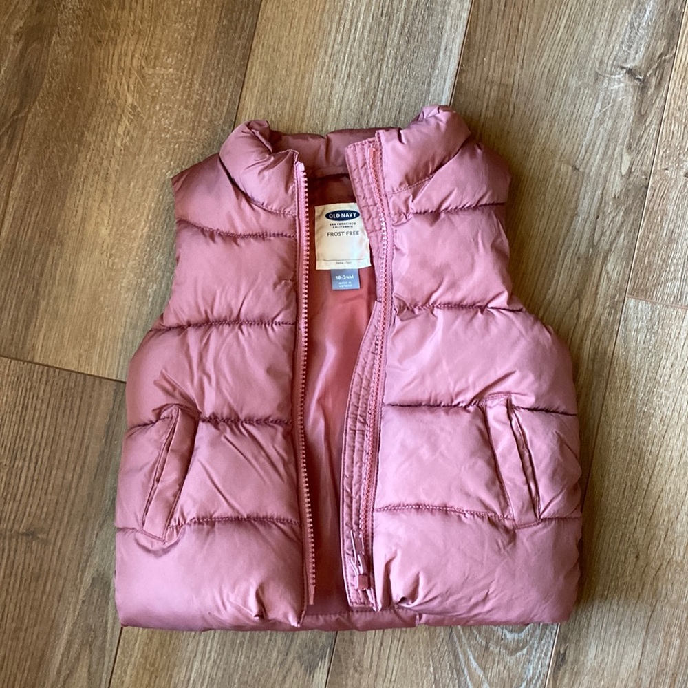 Old Navy puffer vest Mauve